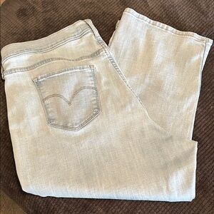 Levi's Light Blue Denim Capri Jeans